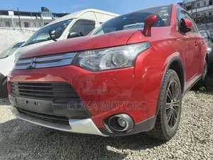 Mitsubishi Outlander GT AWC 2016 Red: Reduced Price 4WD SUV