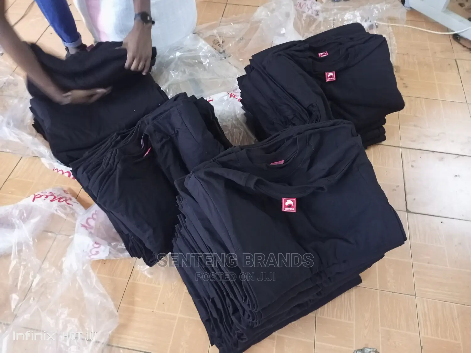 Black Plain T-Shirts Round Neck