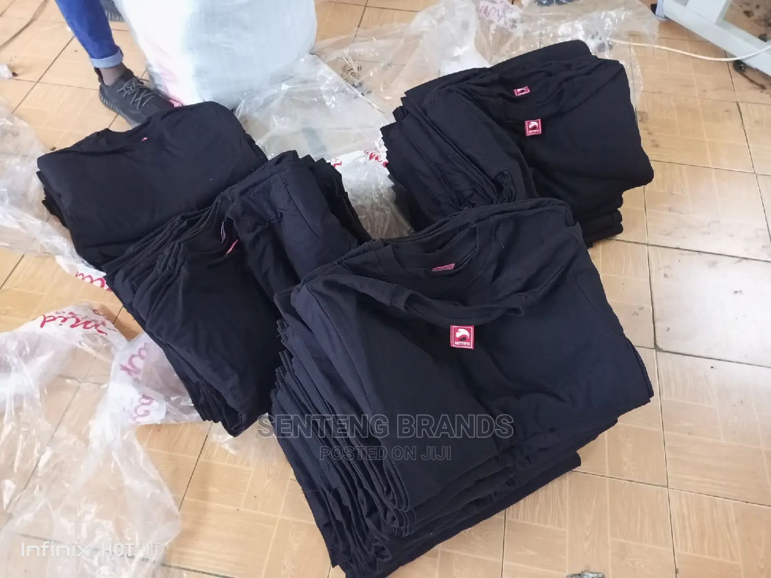 Black Plain T-Shirts Round Neck