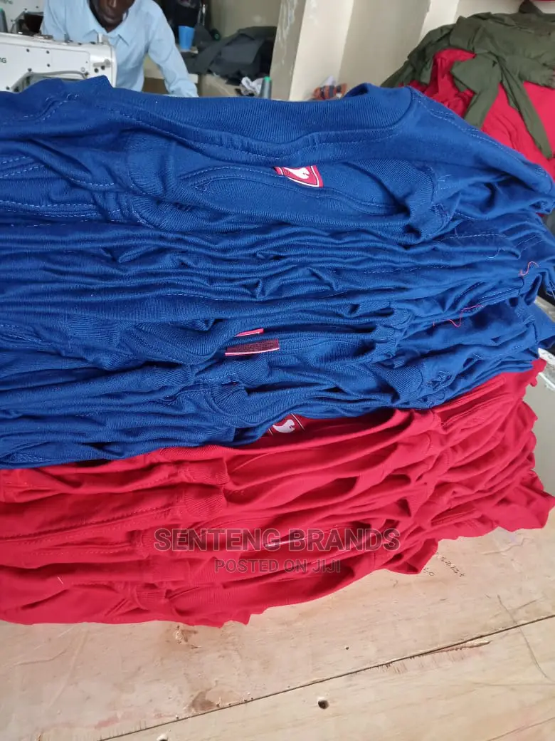 100% T-shirts