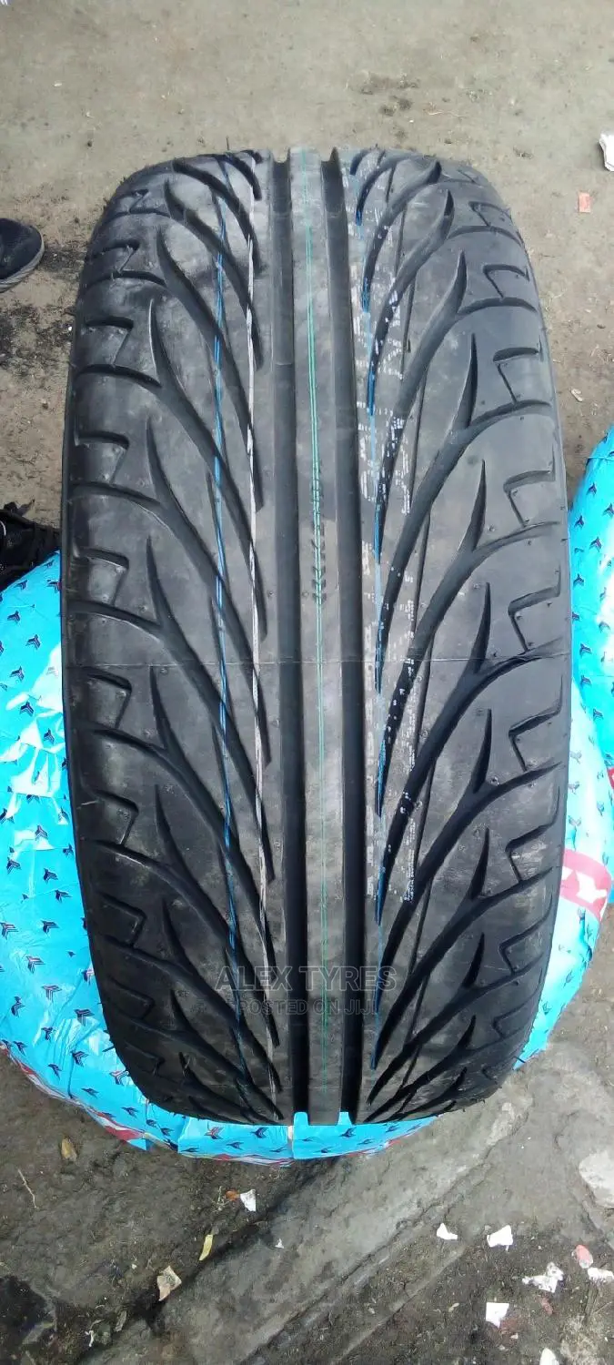 225/50r17 Kenda Tyres Made in China