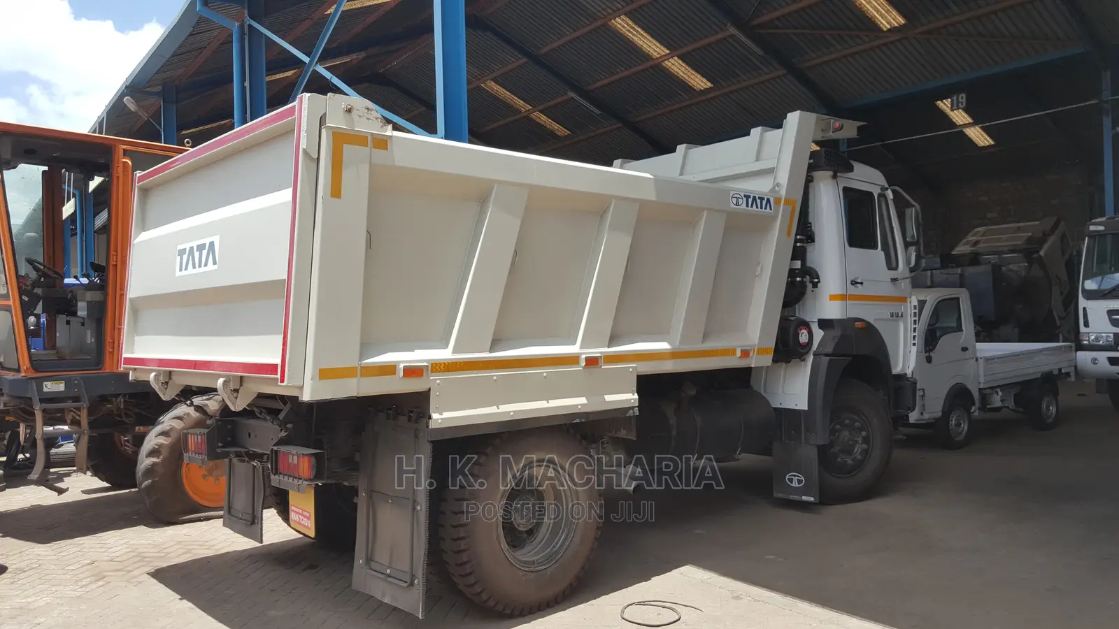 Tata Signa LPK-1618 Tipper 10 Ton