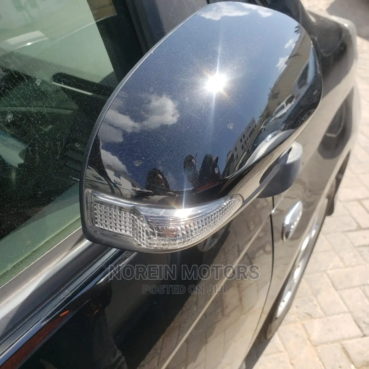 Toyota ISIS 2015 Black