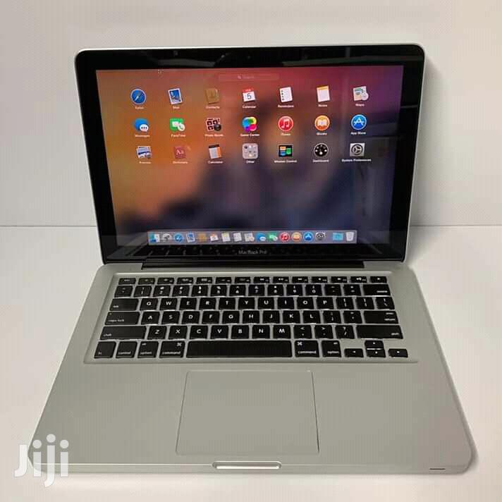 Apple Macbook Pro 500GB HDD Core i5 4GB Ram