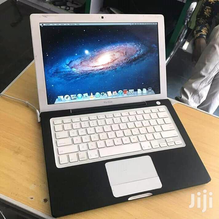 Laptop Apple MacBook 14" 250GB HDD 2GB RAM