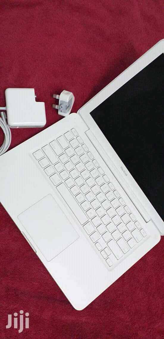 Apple Macbook 4 Unibody 250 Gb Hdd Core2duo 4 Gb Ram Laptop