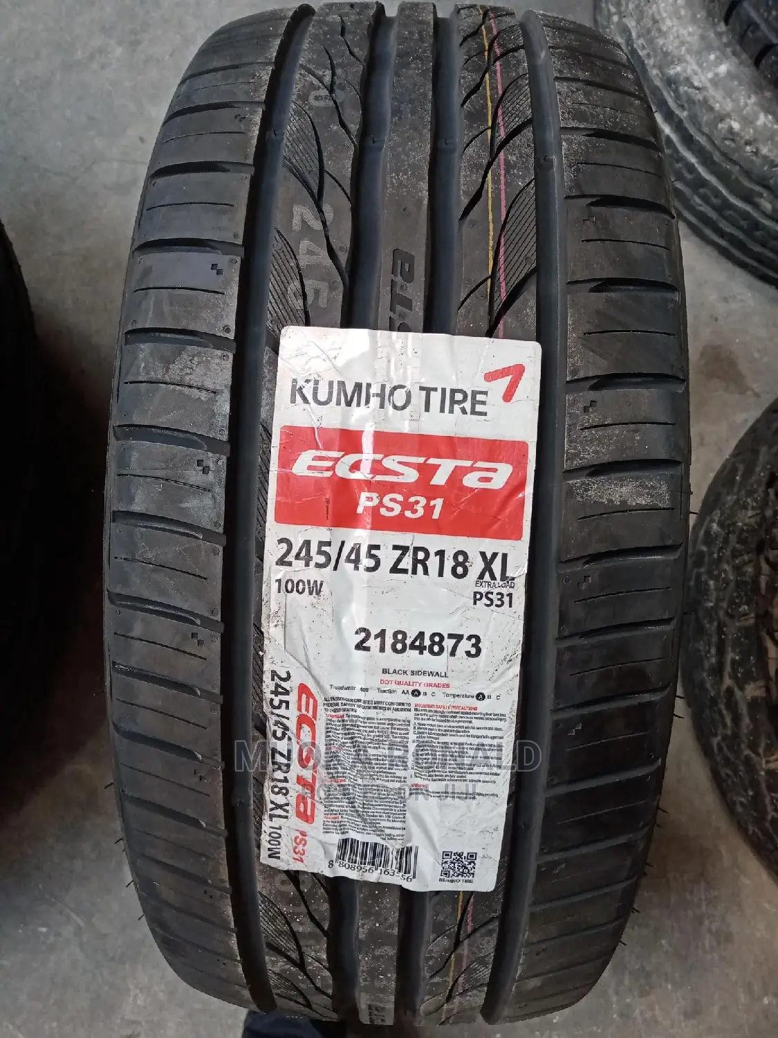 245/45r18 KUMHO TYRE (ECSTA) Made in Korea