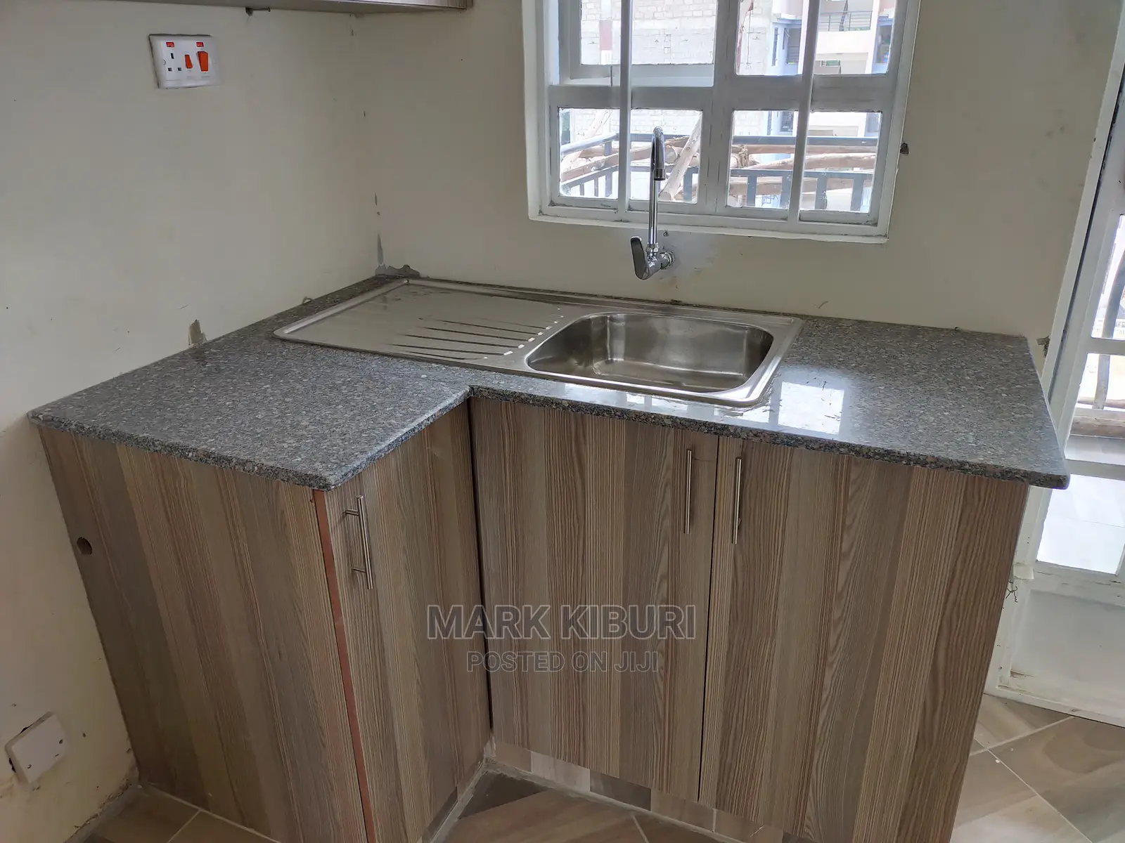 Granite-Gandoulla(2400x630mm)