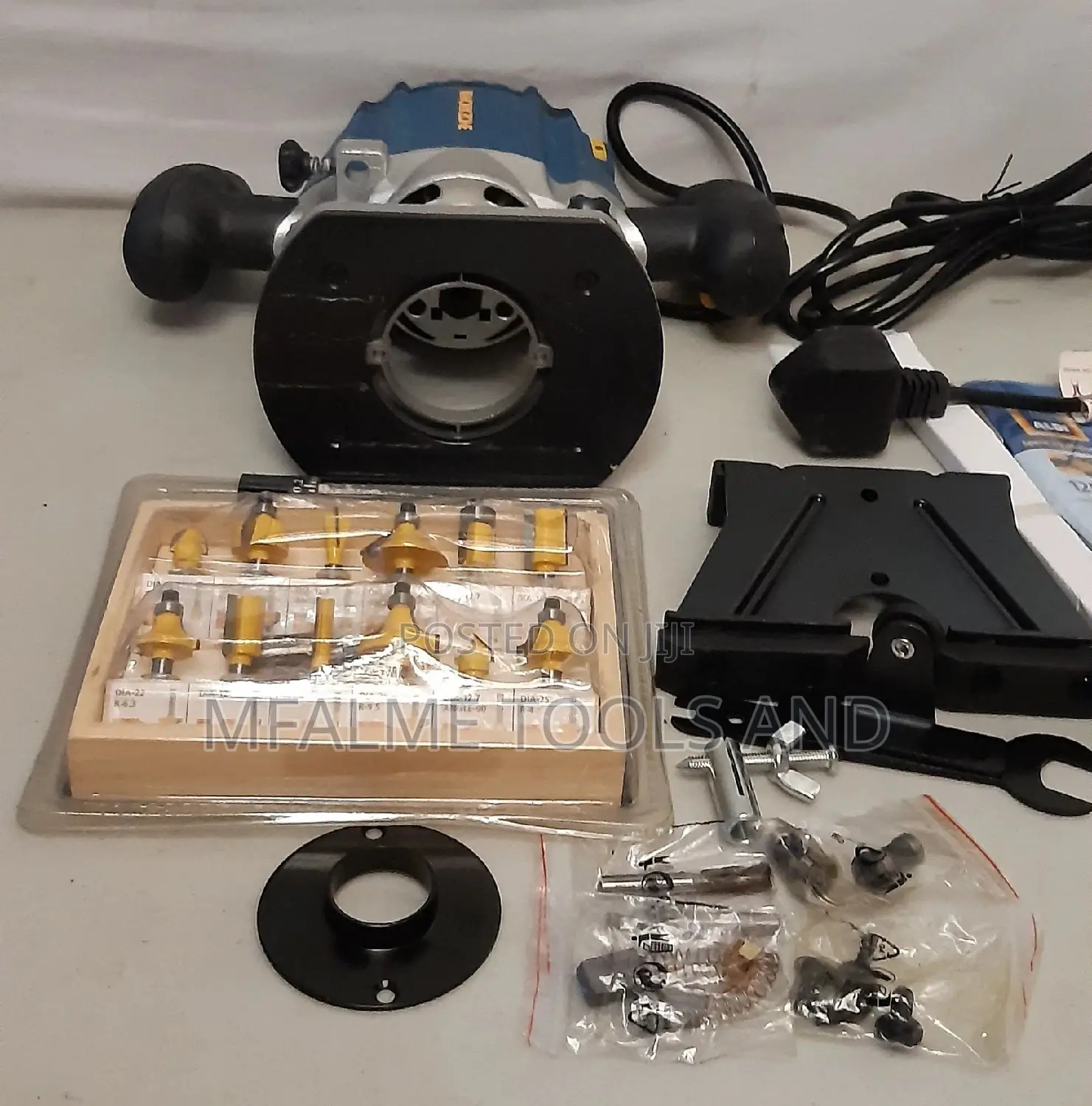 Router - New Workzone 1250W 240v 6mm 8mm 1/4 With Bits Ex Uk