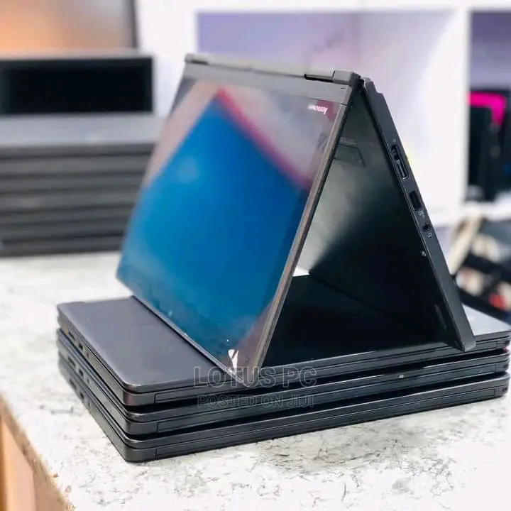 Laptop Lenovo Yoga 700 4GB Intel Core I5 HDD 500GB