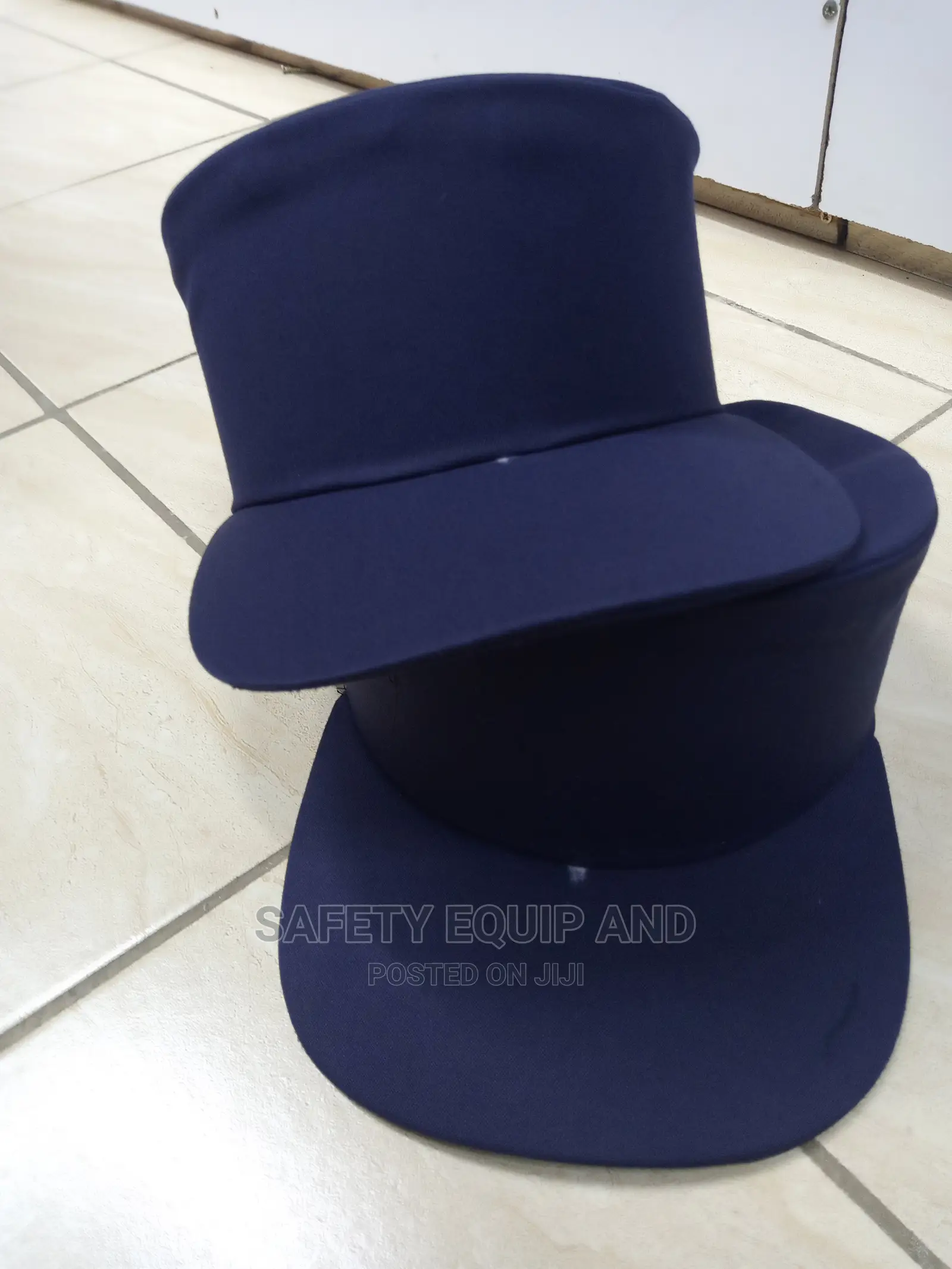 Guards Cap