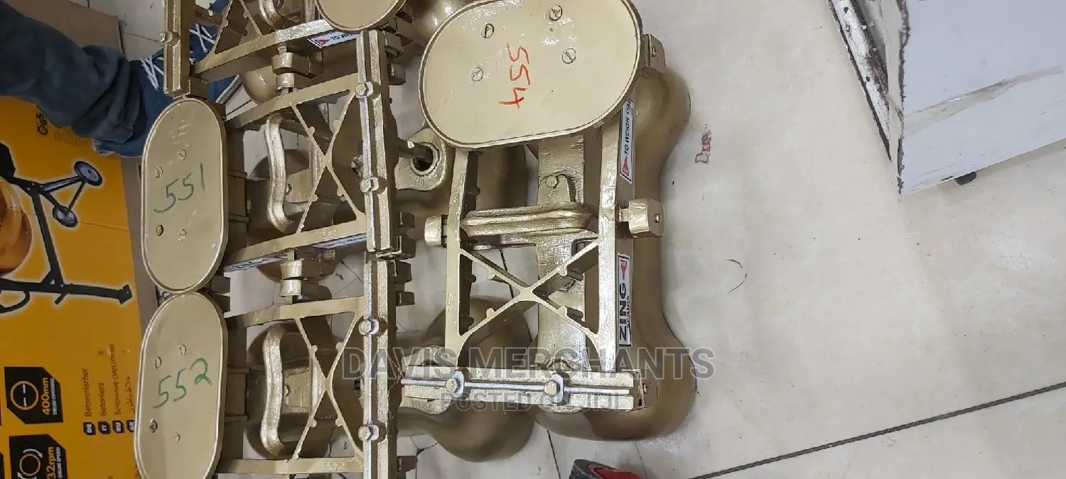 Weighing Scale With 7 Weighing Stones