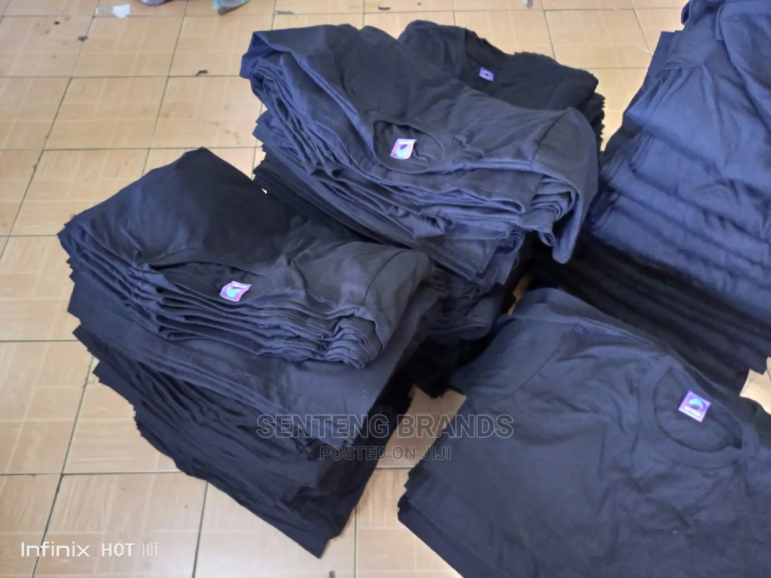 Black Plain 100 % Cotton T-Shirts.