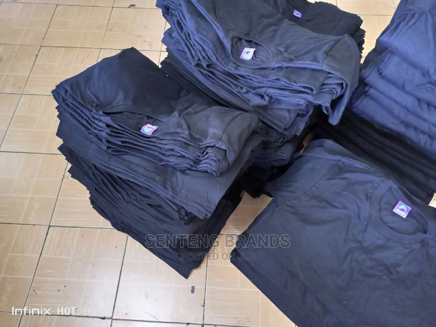 Black Plain 100 % Cotton T-Shirts.
