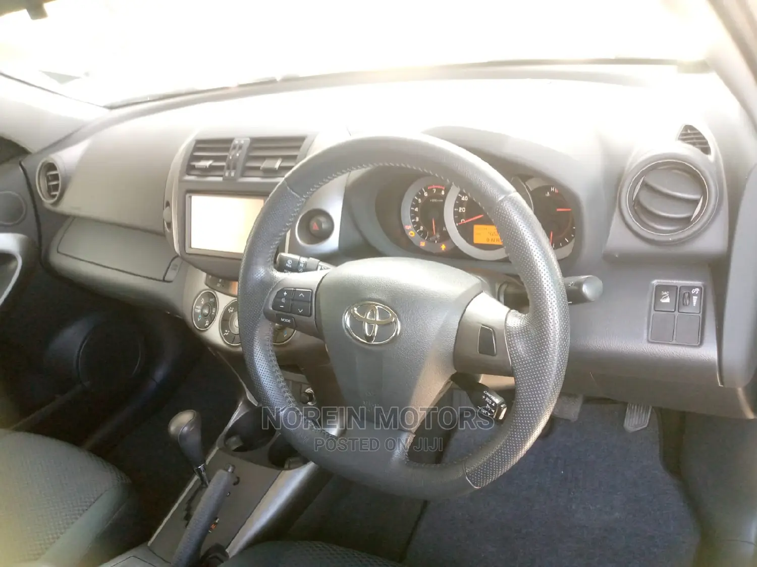 Toyota RAV4 2015 Gray