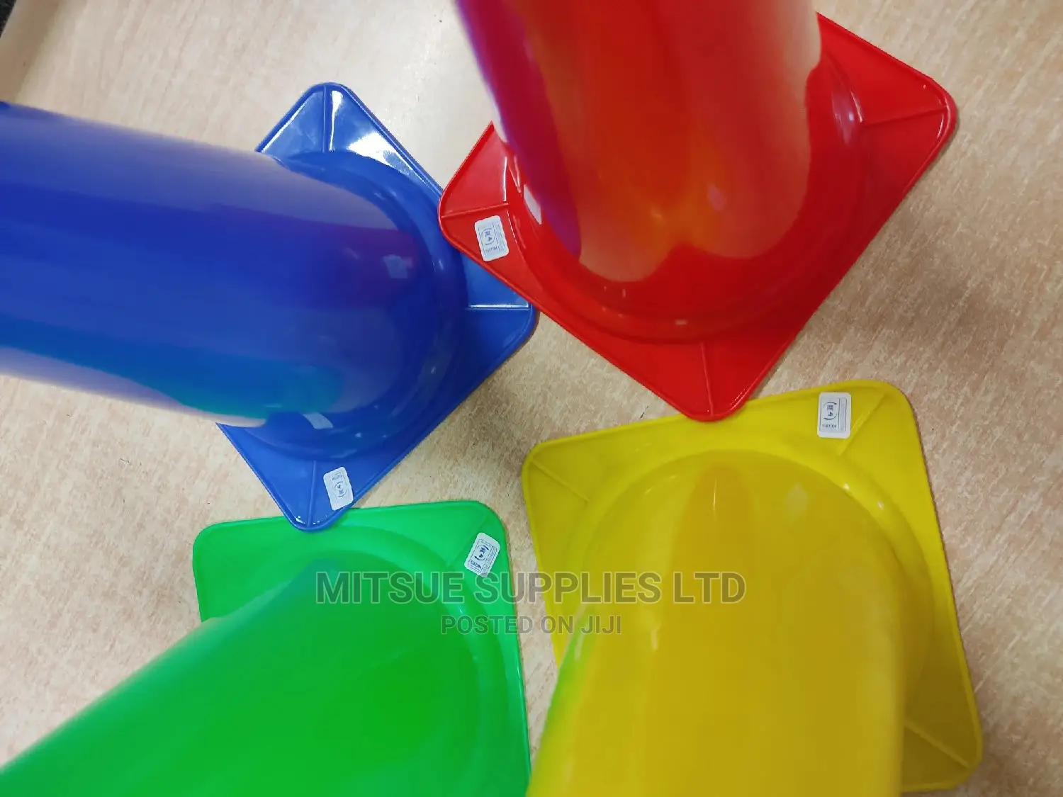 6 Pack Of Sports Training Cone Markers 12 Inches
