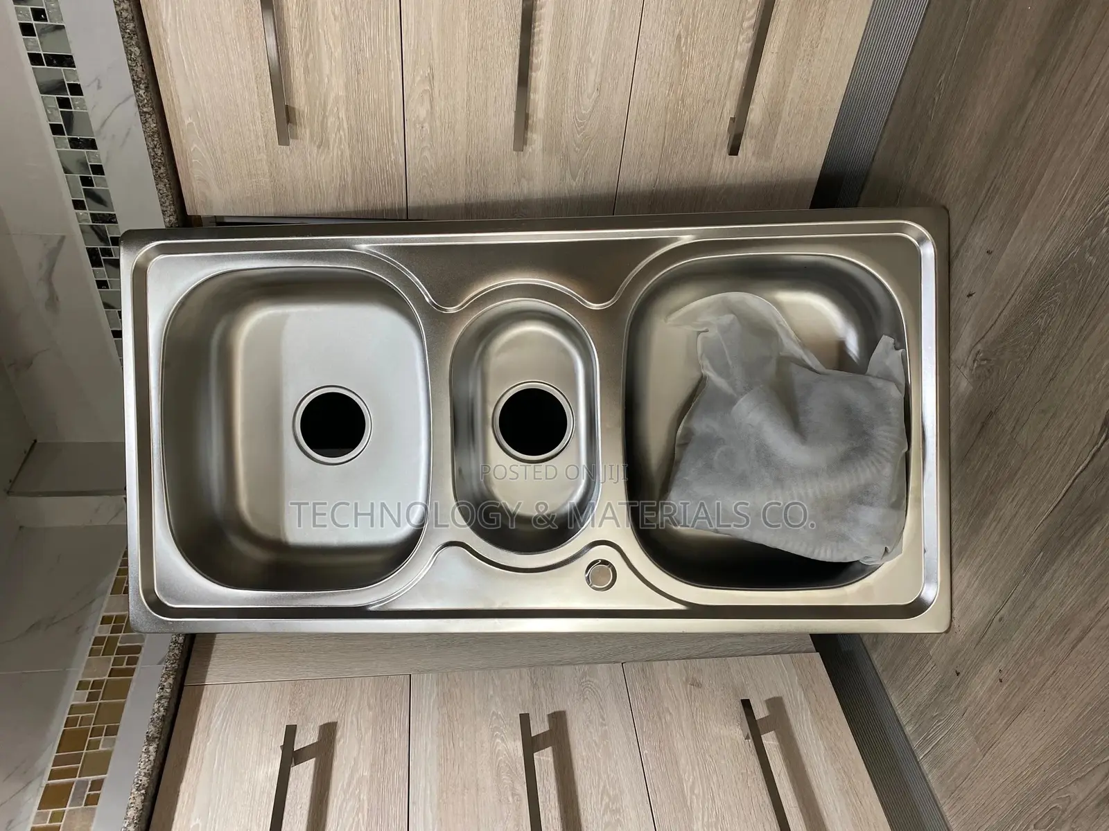 Tripple-Bowl Stainless Kitchen Sink