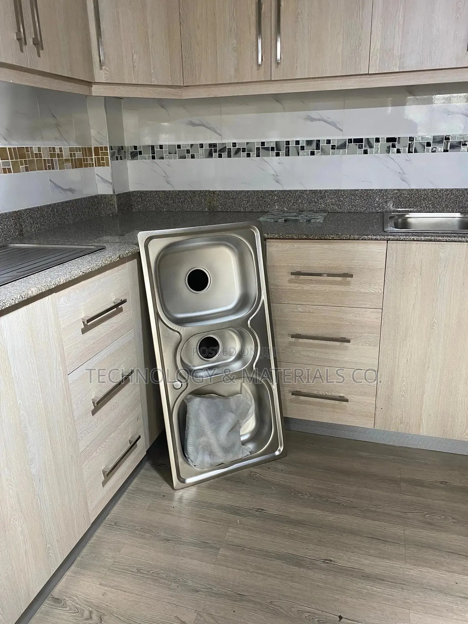 Tripple-Bowl Stainless Kitchen Sink