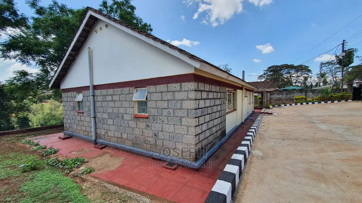 3bdrm Bungalow in Bendor Estate for Sale