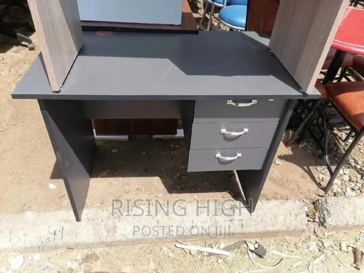 Quality and Best Office Desk