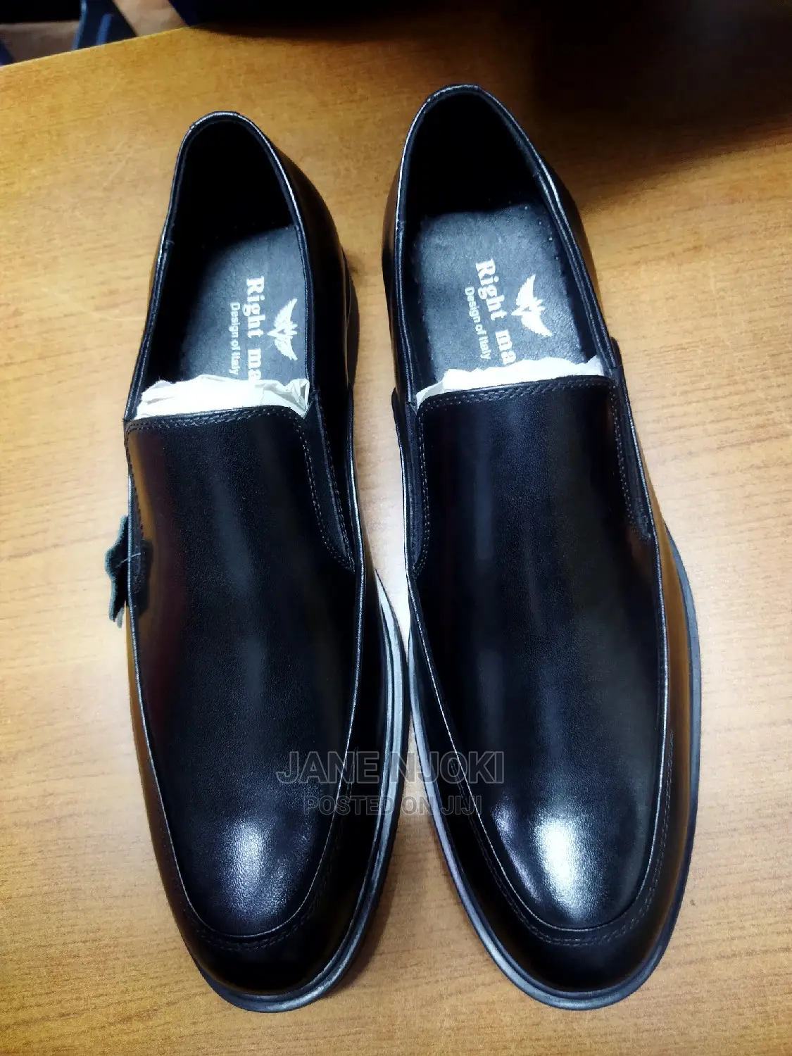 Black Shoe