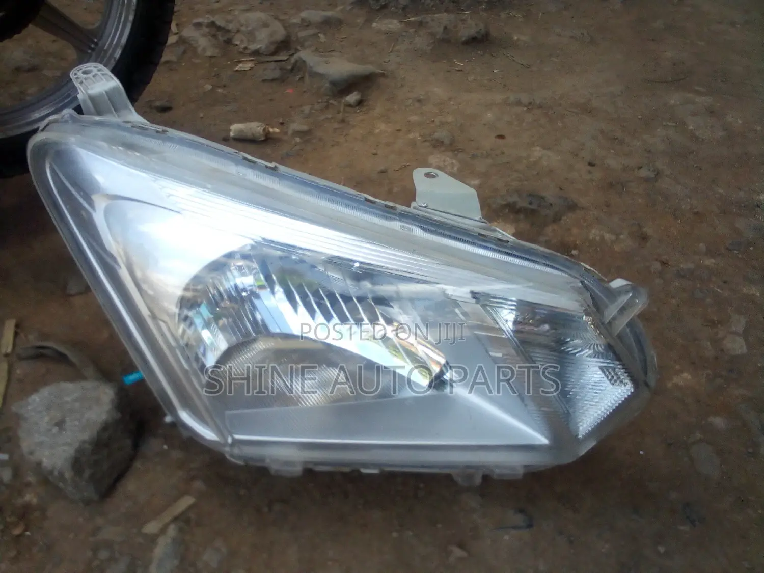Dmax Headlights