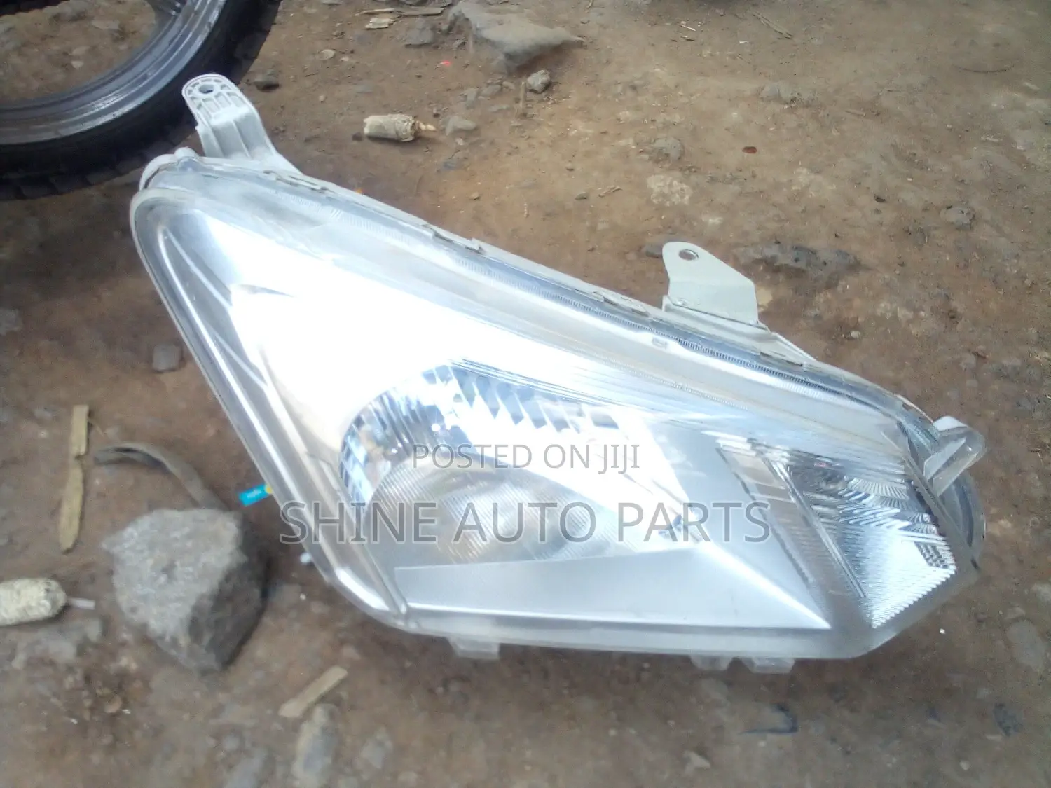 Dmax Headlights