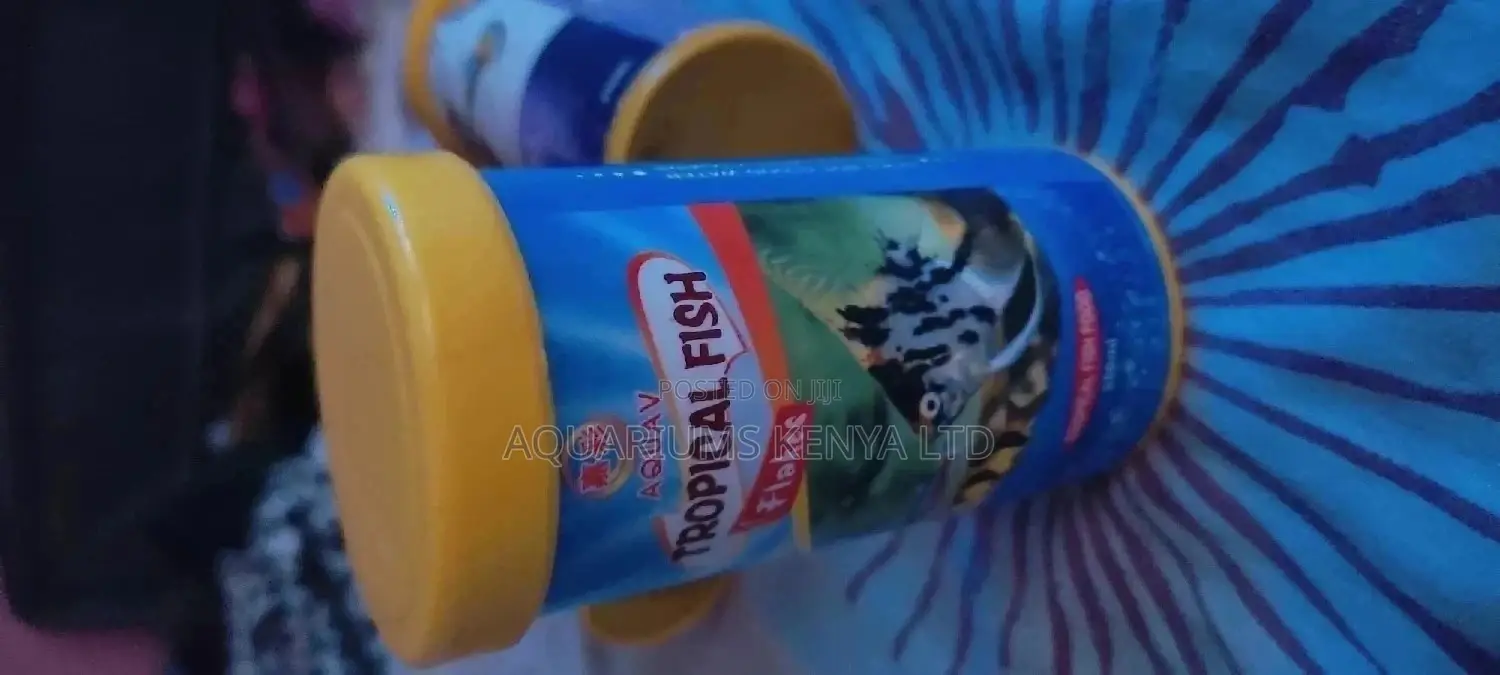 Tropical Fish Food 250ml, Medium