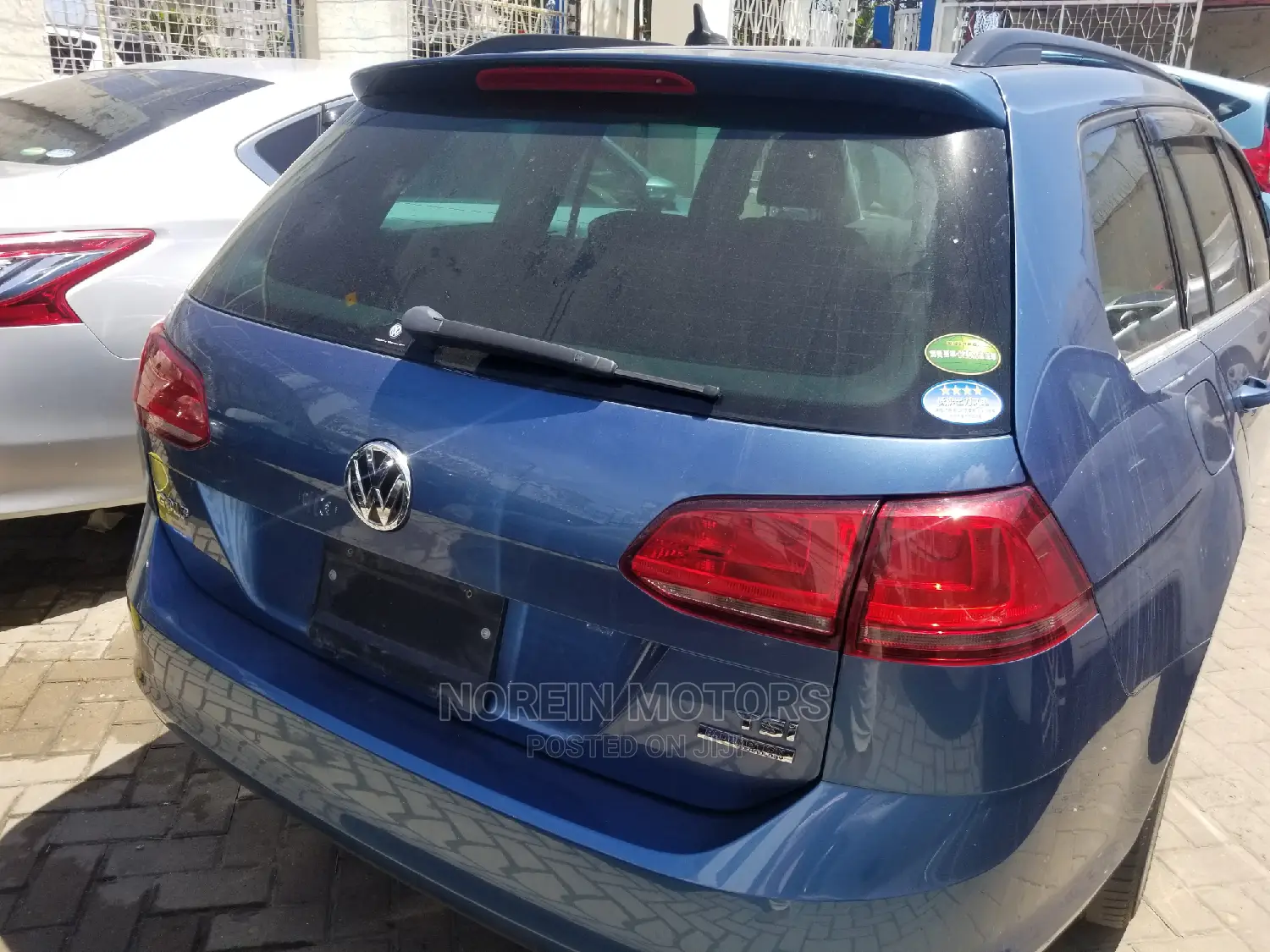 Volkswagen Golf 2014 Blue