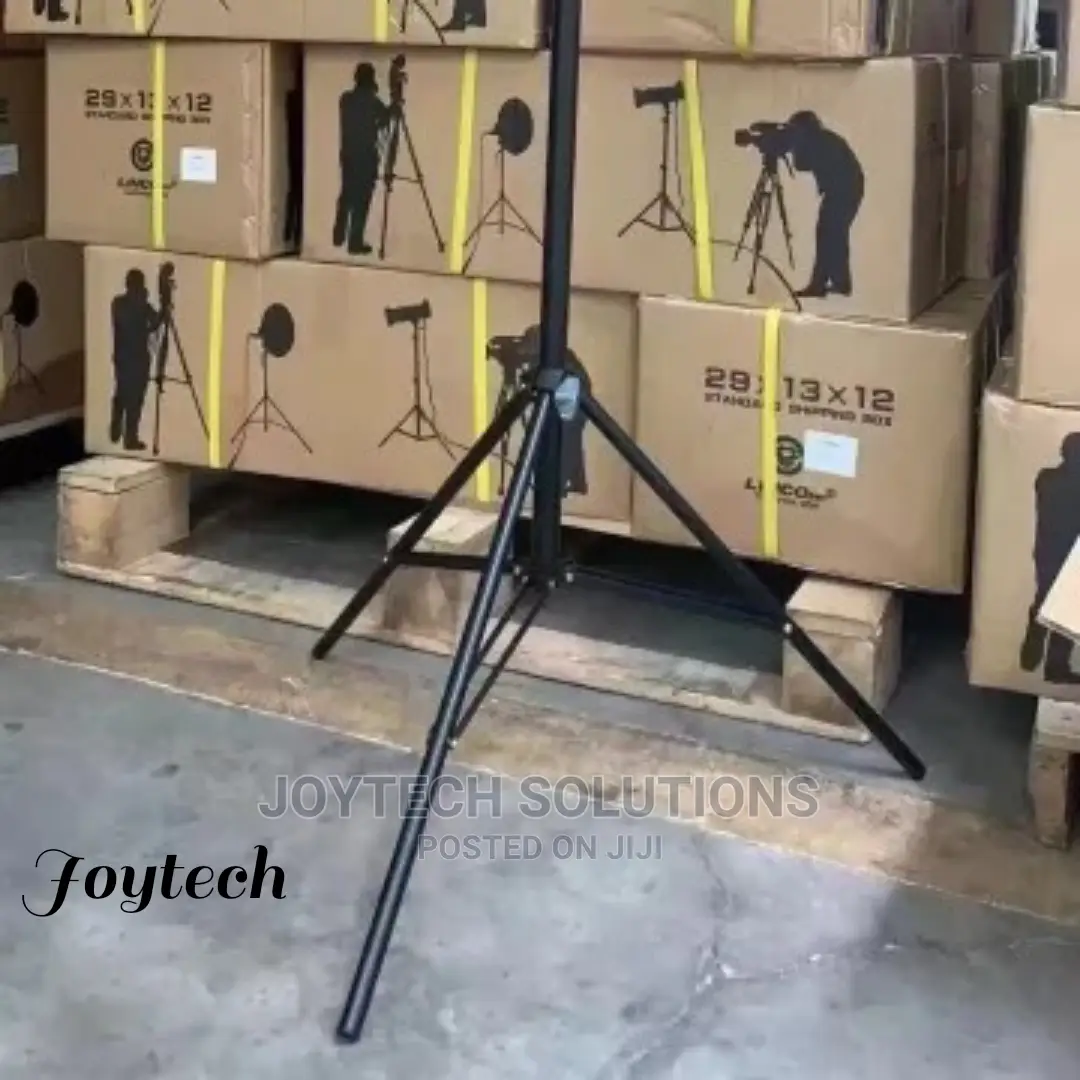 Ringlight Tripod Stand/ Phone Tripod. 2.1 Meter Height.