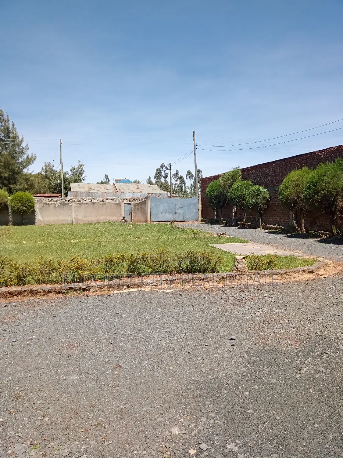 Furnished 4bdrm Bungalow in Chipsy Road Kimumu, Eldoret CBD for Sale