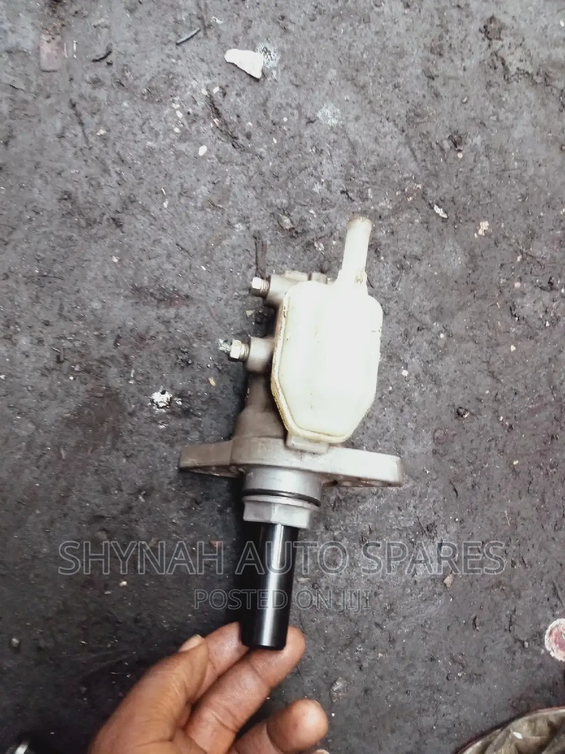 Ex Japan Brake Master Cylinder Toyota Harrier