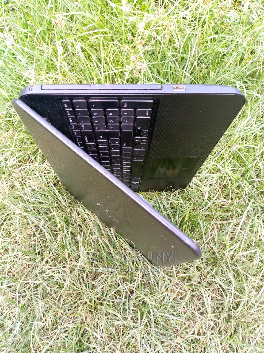 Laptop Dell Inspiron 15 7000 4GB Intel Pentium SSD 320GB