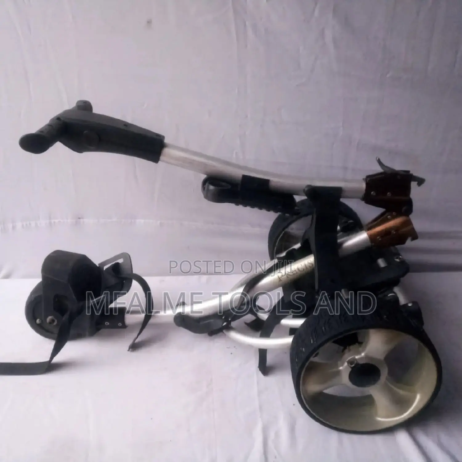 Golf Trolleys - Electric 3 Wheels Alumin Foldable - Ex-Uk