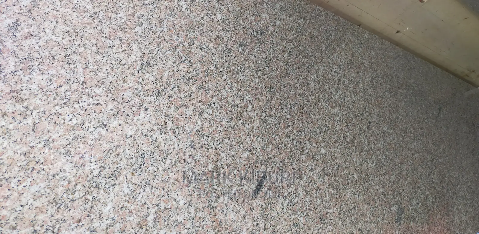 Granite.Creampink