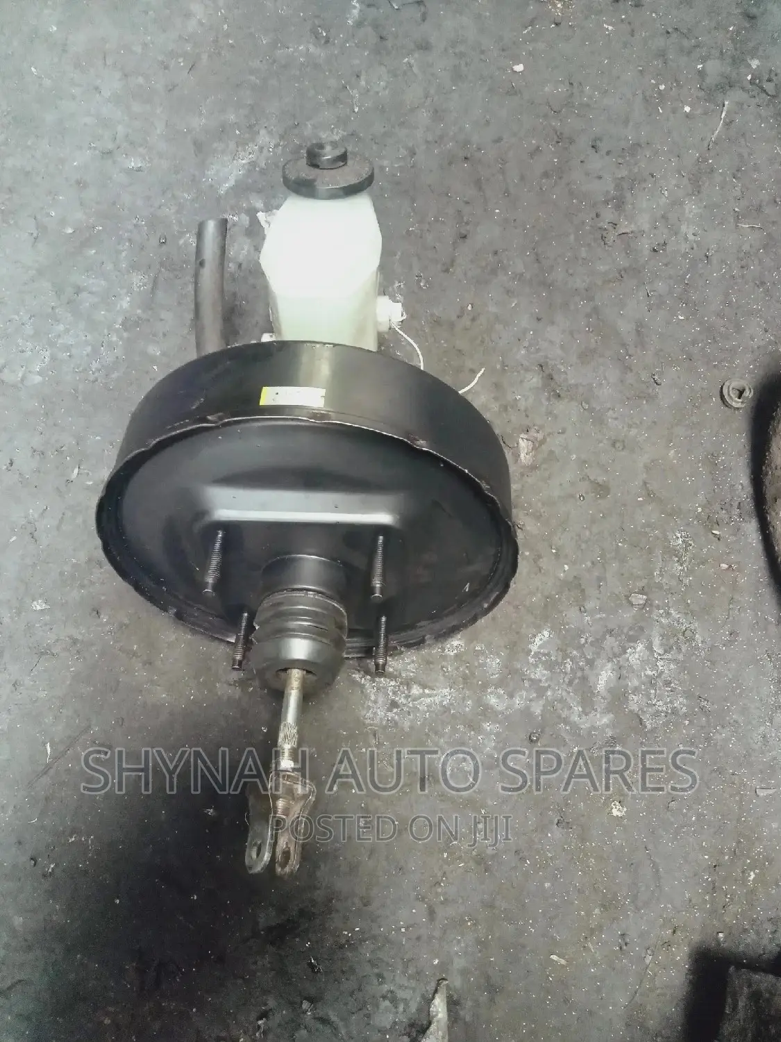 Brake Booster and Master Cylinder Toyota Townace
