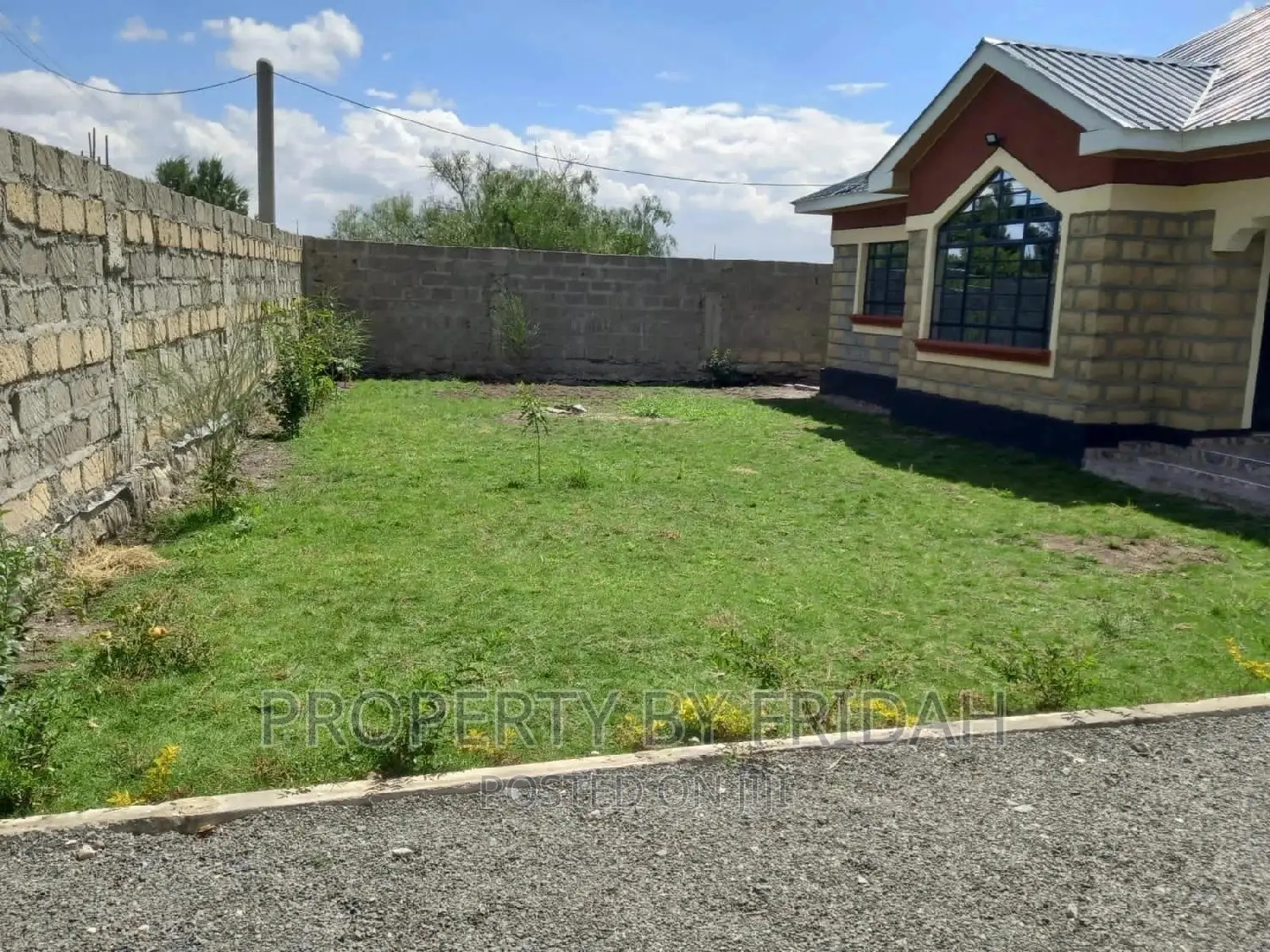 3bdrm Bungalow in Kitengela for sale