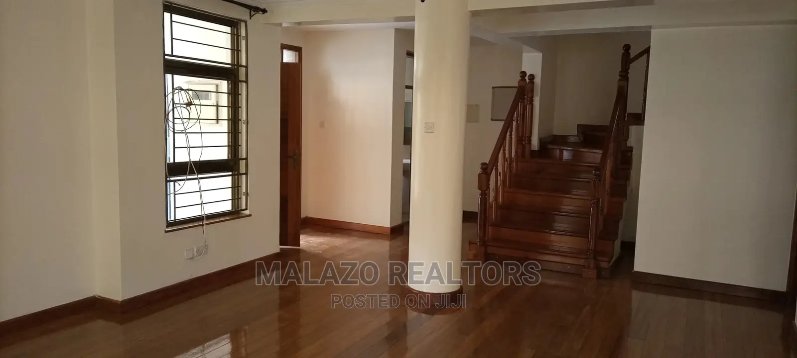 5bdrm Townhouse/Terrace in Henrik Villas, Valley Arcade for sale
