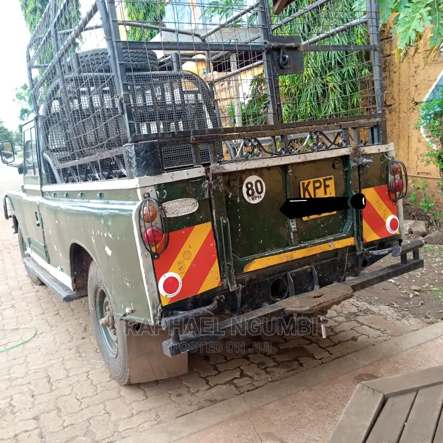 Land Rover Defender 1989 Green