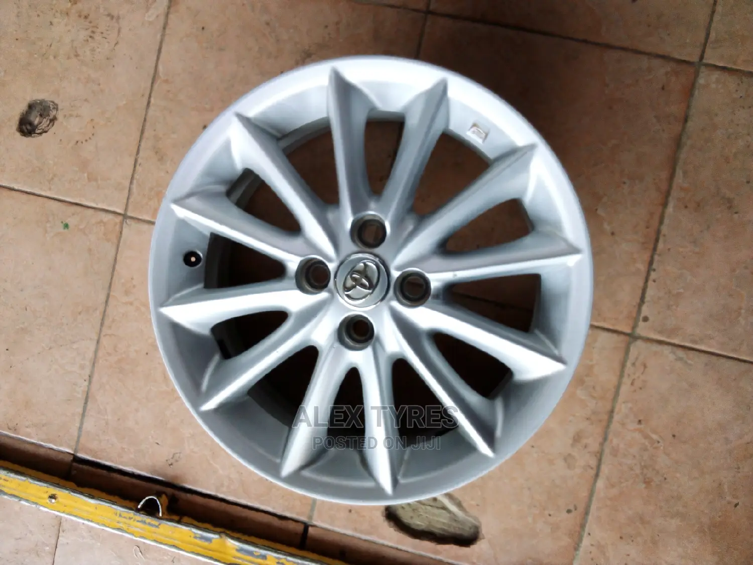 Size 16 Inch Toyota Filder Original Sports Rim Set