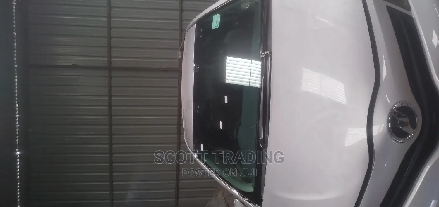 Vitz New Model 10500fitted
