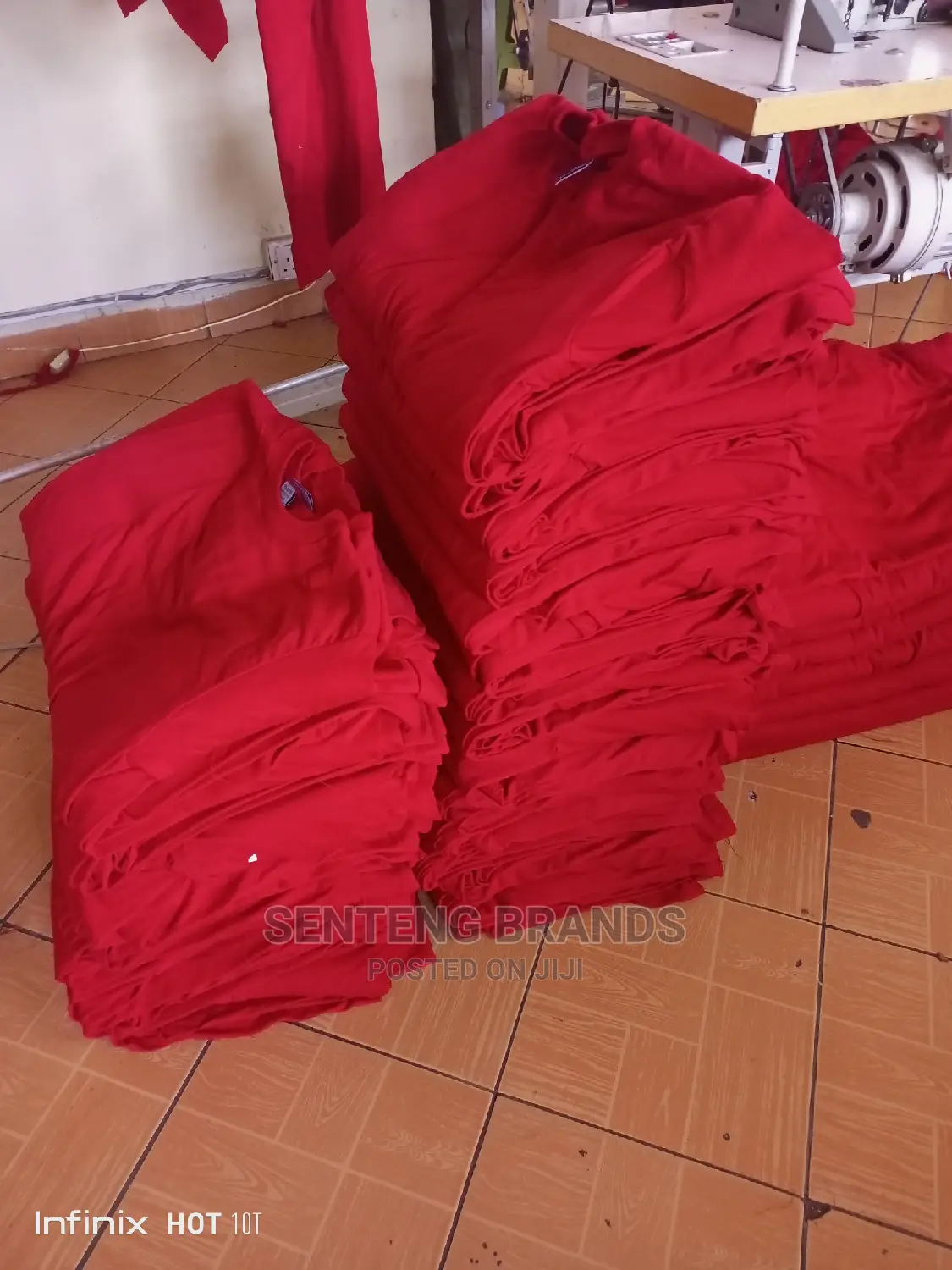 100% Cotton Red T-Shirts
