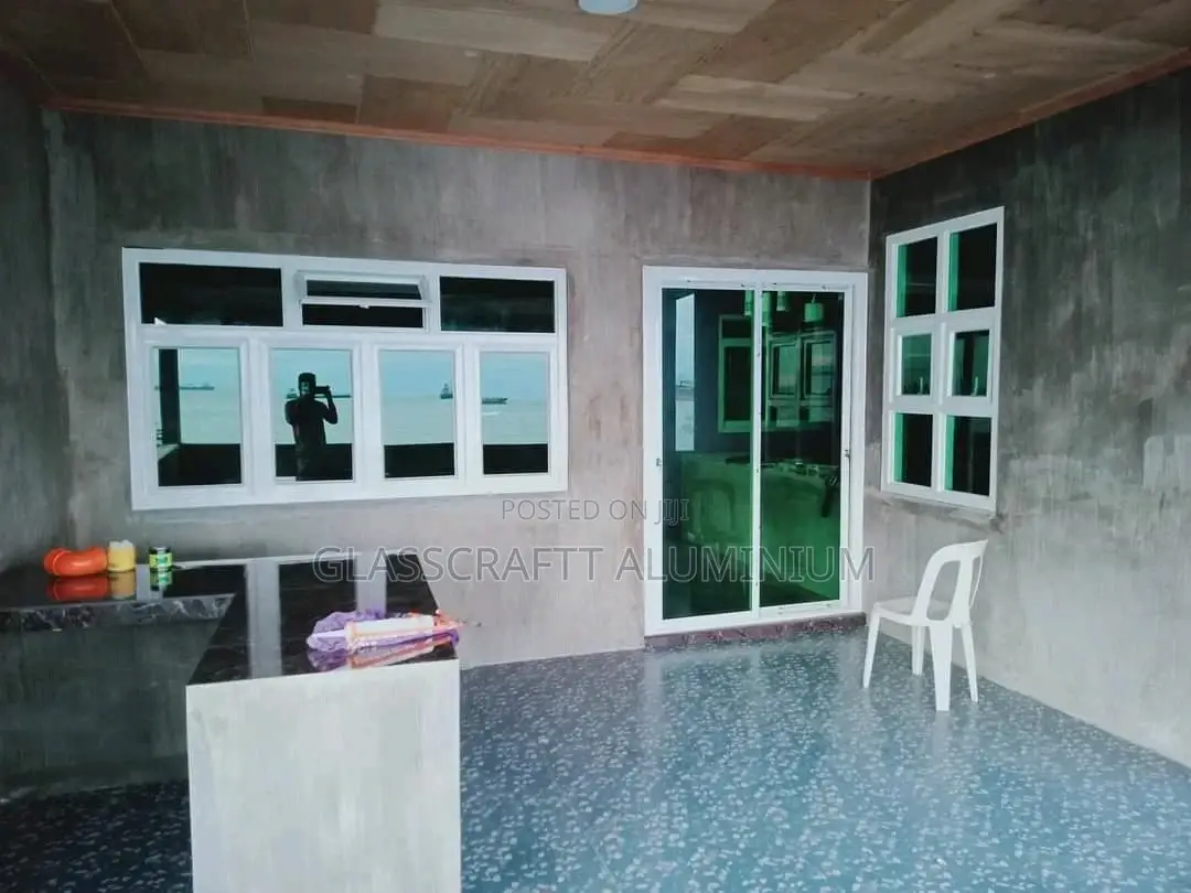 Think Blue Oneway Glass Door