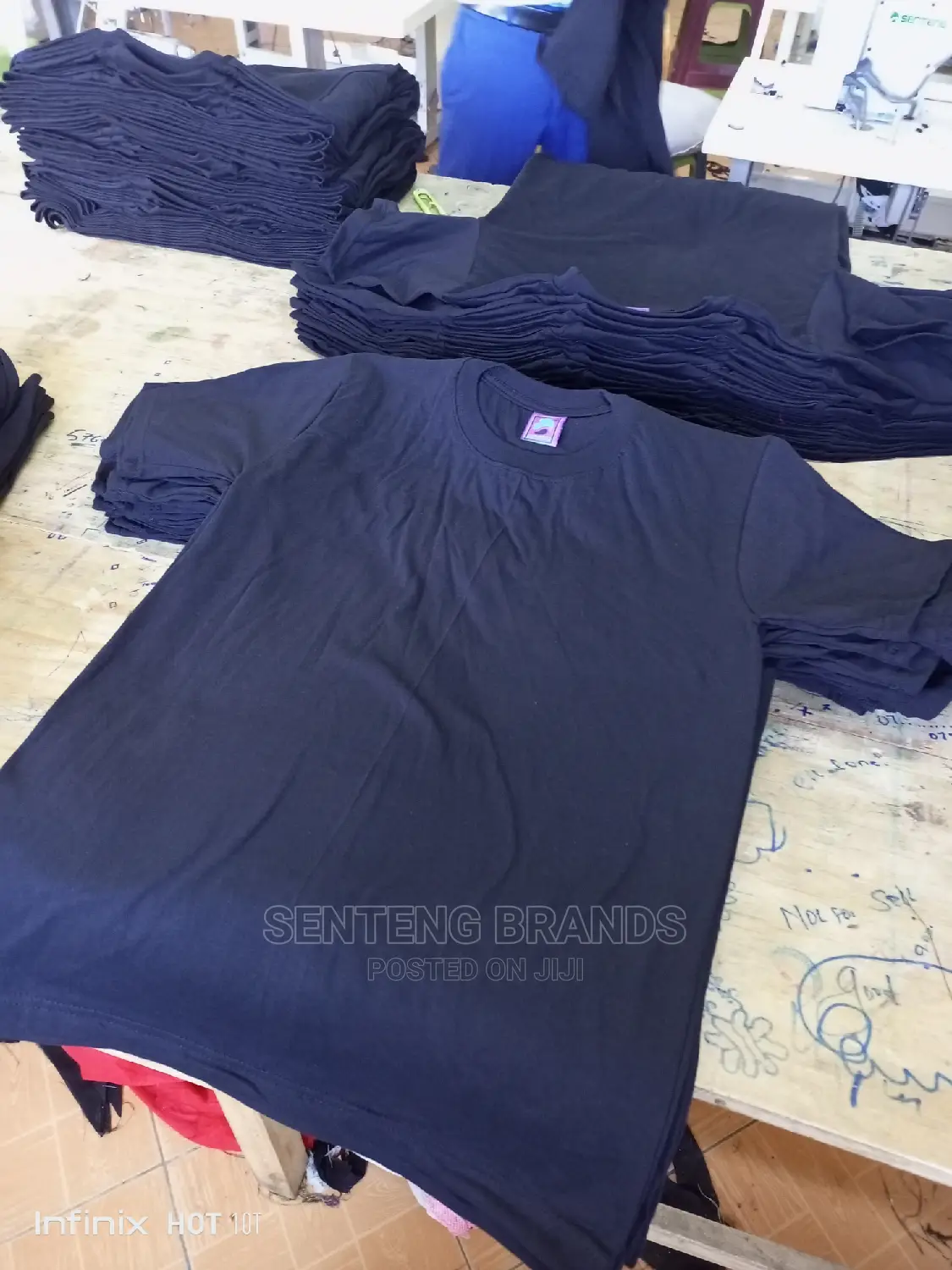 Black Pure Cotton 100% T-Shirts Best Quality 180 Gsm