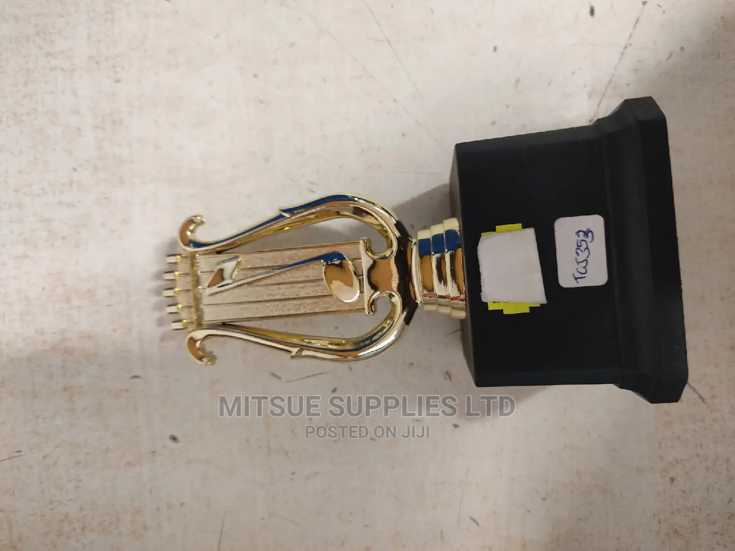 Music and Instrument Competition Runners-Up Trophy 6.5"