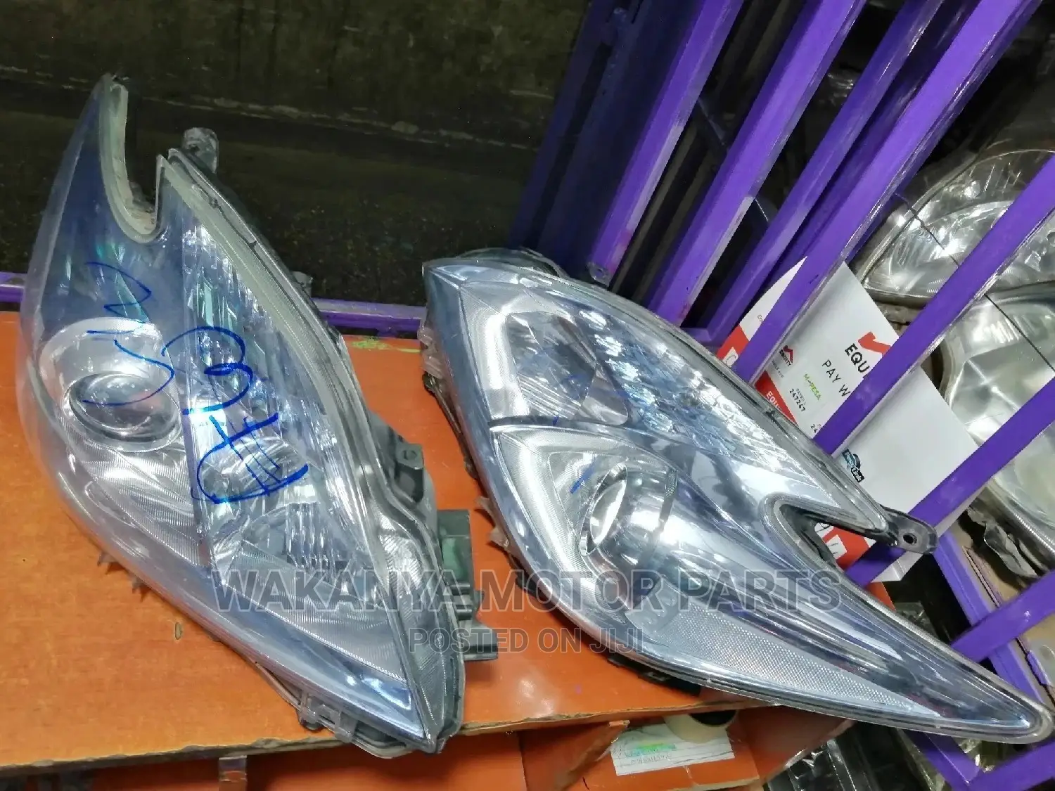 Toyota Prius 2010 Non Xenon Headlamps, Ex Japan Motor Parts