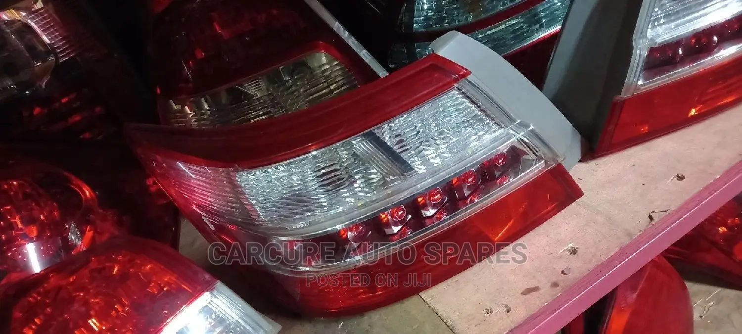 Premio 265 Tail Light