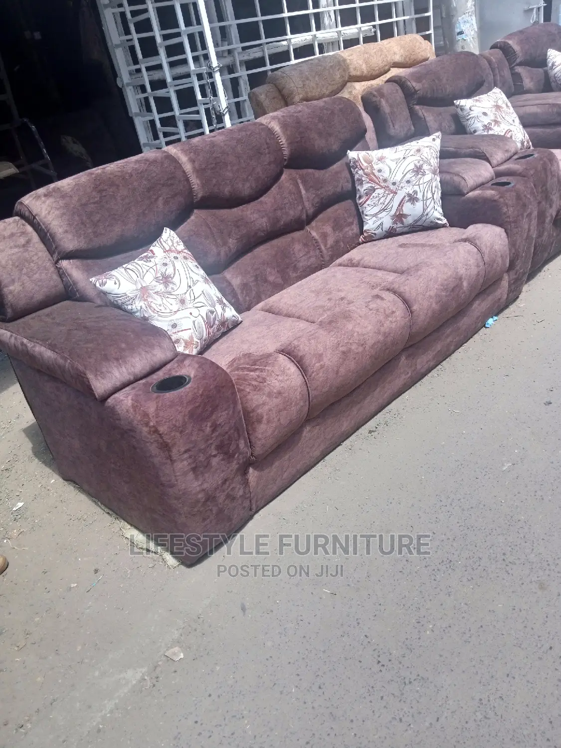 5 Seaters Recliner Like Sofa's