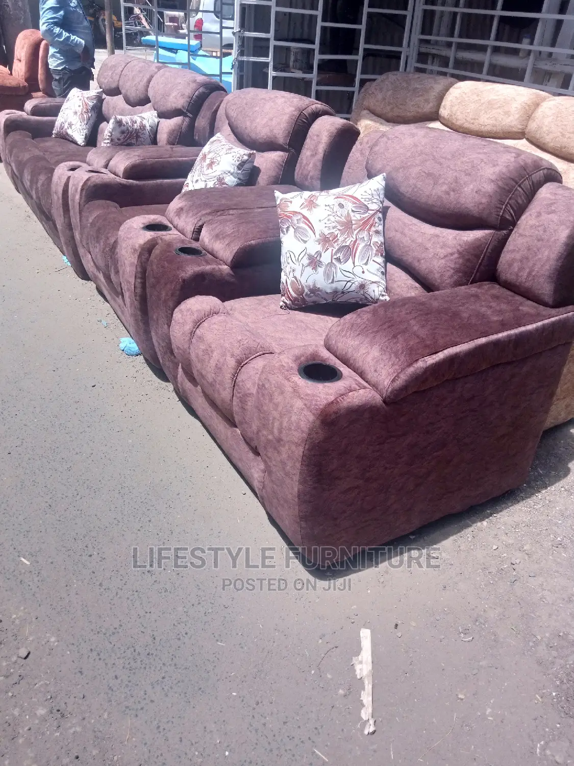 5 Seaters Recliner Like Sofa's
