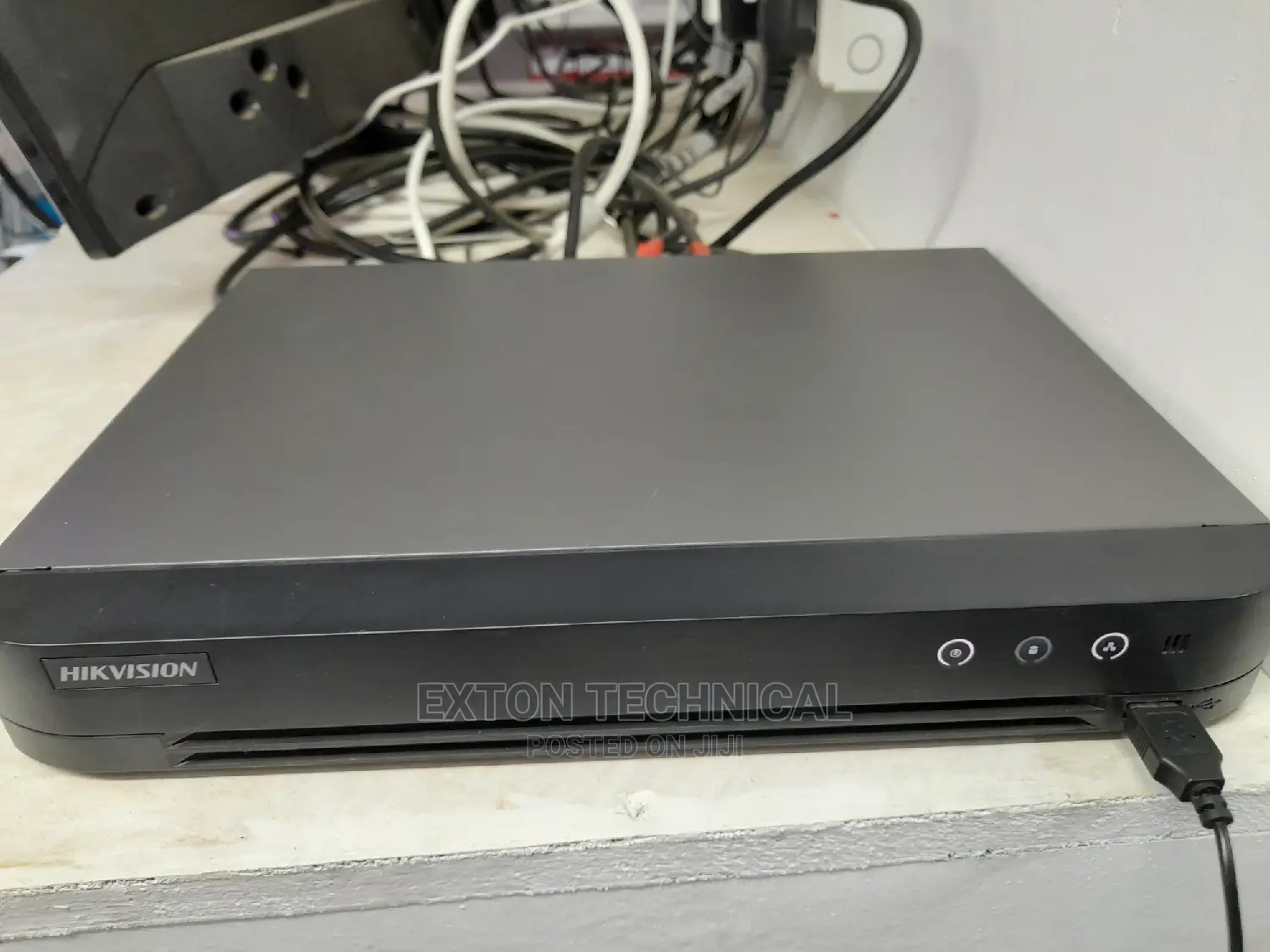 DVR Hikvision 8channel